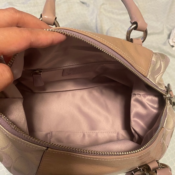 Authentic Coach purse - Picture 3 of 6